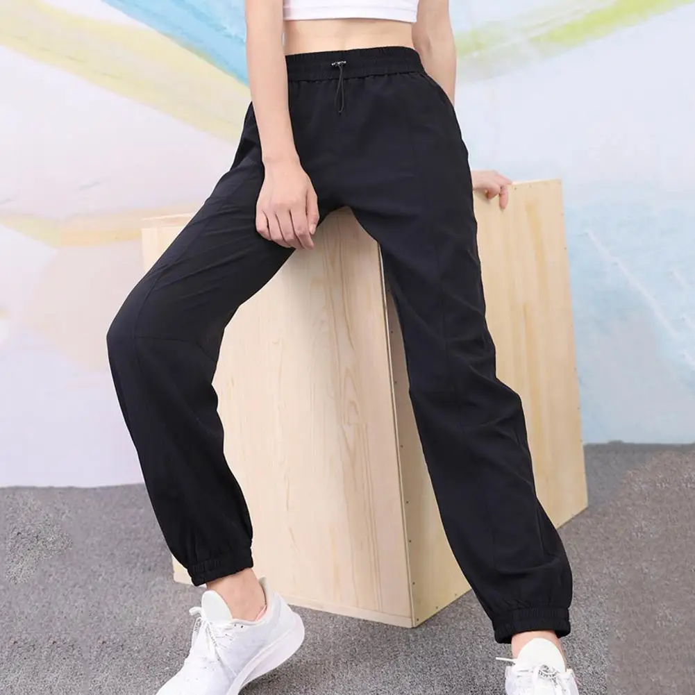 Women's Pants Drawstring Elastic Waist Solid Color Ankle Straps Patchwork Women's Casual Pants Sweatpants
Women's Pants Drawstring Elastic Waist Solid Color Ankle Straps Patchwork Women's Casual Pants Sweatpants
