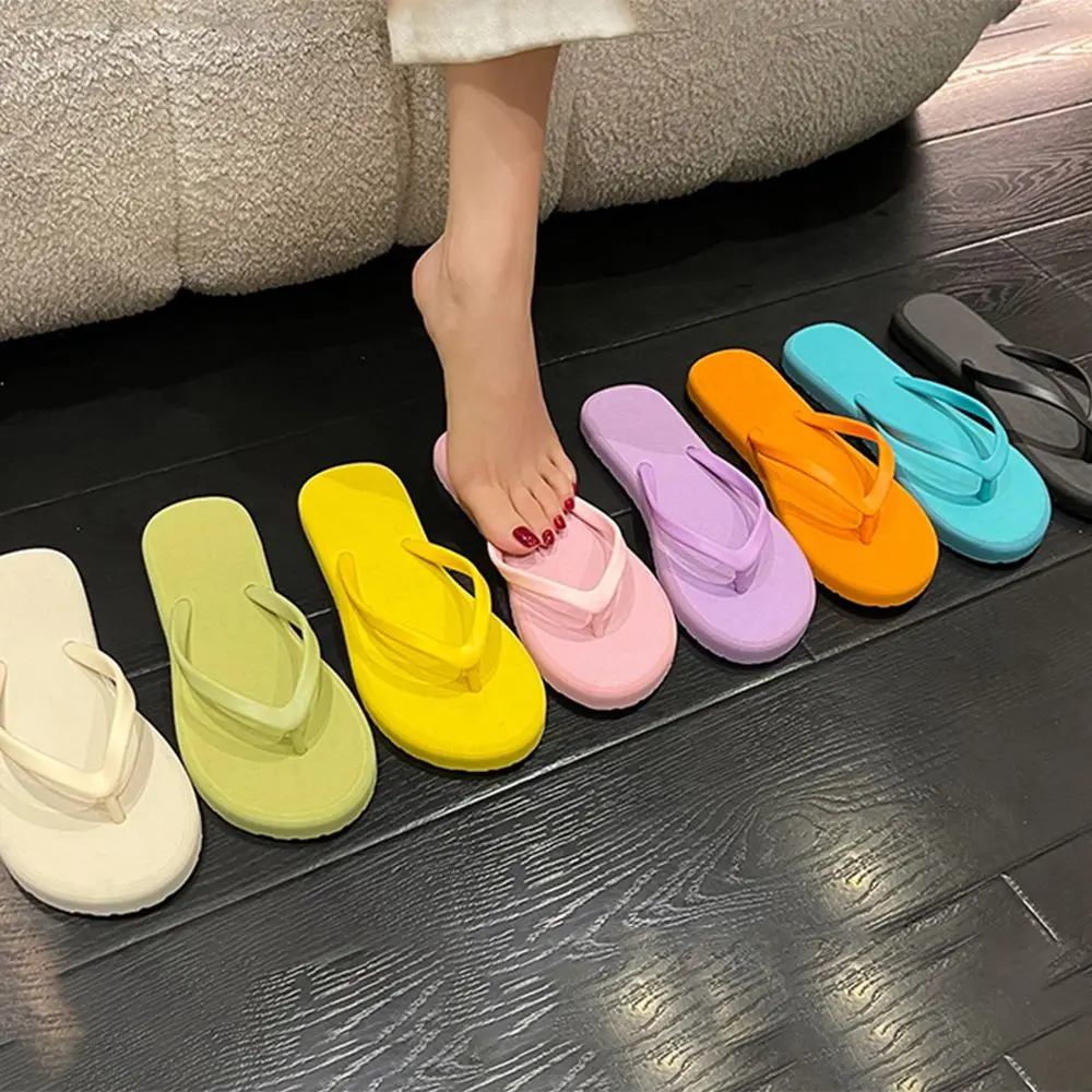 Мягкие однотонные шлепанцы, износостойкие простые удобные шлепанцы для пар, Нескользящие Популярные пляжные сандалии для улицы
Мягкие однотонные шлепанцы, износостойкие простые удобные шлепанцы для пар, Нескользящие Популярные пляжные сандалии для улицы
