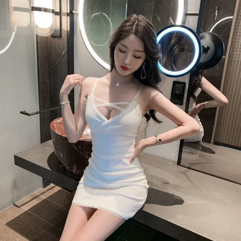 Dress nightclub new autumn with sexy white hip skirt tight French skirt temperament halter skirt
Dress nightclub new autumn with sexy white hip skirt tight French skirt temperament halter skirt
