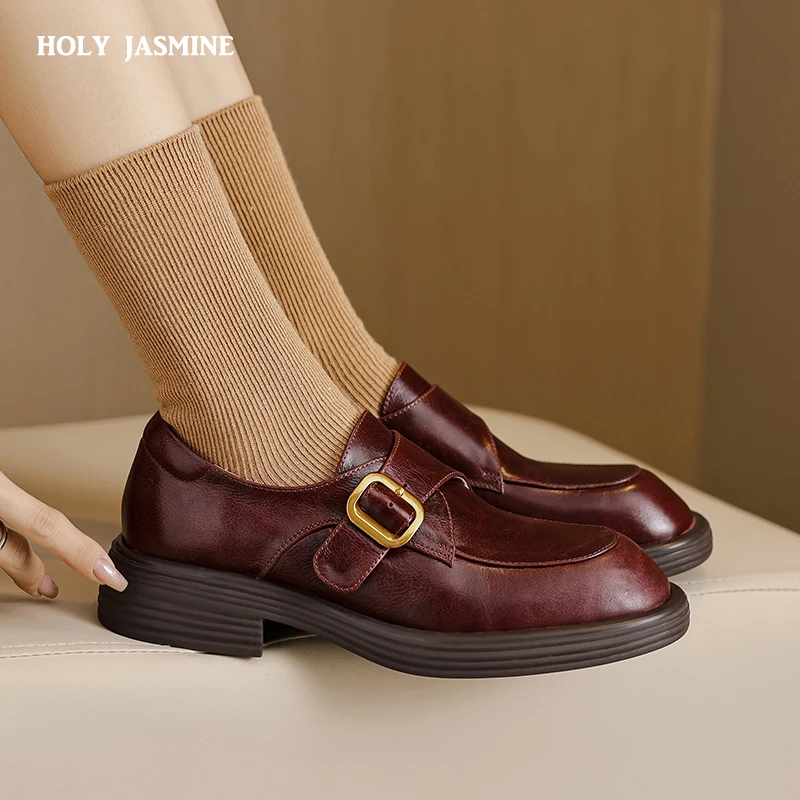 2024 New Retro Women Pumps Round Toe Thick Heels Shoes Woman Genuine Leather Belt Buckle Office Lady Working Pumps Spring Summer
2024 New Retro Women Pumps Round Toe Thick Heels Shoes Woman Genuine Leather Belt Buckle Office Lady Working Pumps Spring Summer