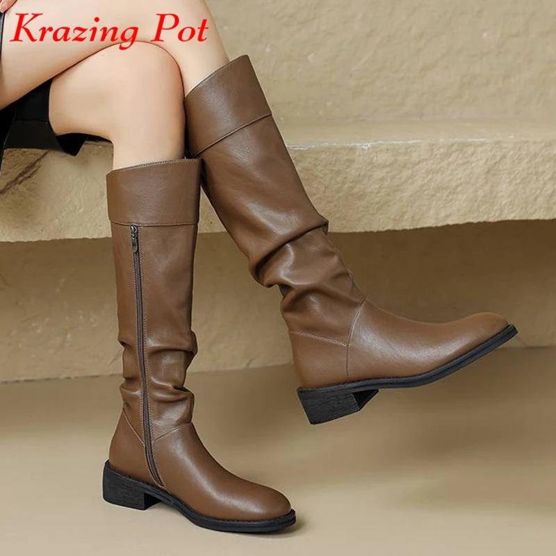 Krazing Pot Ins Cow Leather Round Toe Med Heels Equestrian Boots Winter Pleated Decoration Zipper England Style Thigh High Boots
Krazing Pot Ins Cow Leather Round Toe Med Heels Equestrian Boots Winter Pleated Decoration Zipper England Style Thigh High Boots