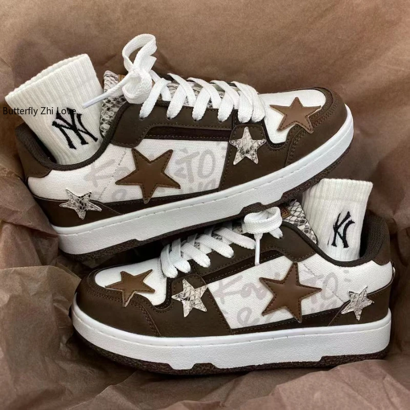 Women Shoes Men Classic Punk Hip-hop Skateboard Shoes Fashion Retro Stars Sneakers Couples Students Outdoor Sports Casual Shoe
Women Shoes Men Classic Punk Hip-hop Skateboard Shoes Fashion Retro Stars Sneakers Couples Students Outdoor Sports Casual Shoe