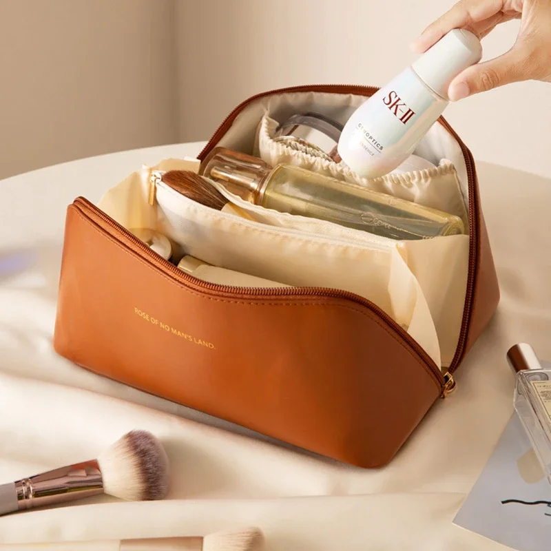 New Plaid Cosmetic Bag PU Pillow Makeup Pouch Women's Large-Capacity Luxury Wash Bag Multifunctional Travel Toiletry Kit Handbag
New Plaid Cosmetic Bag PU Pillow Makeup Pouch Women's Large-Capacity Luxury Wash Bag Multifunctional Travel Toiletry Kit Handbag