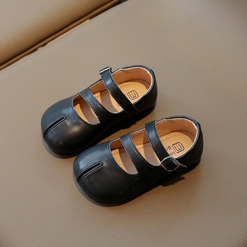 CAPSELLA KIDS Spring Children Girls Princess Cut-Outs Casual Shoes Autumn Girls Elegant Hook & Loop Flat Shoes Size 21-30
CAPSELLA KIDS Spring Children Girls Princess Cut-Outs Casual Shoes Autumn Girls Elegant Hook & Loop Flat Shoes Size 21-30