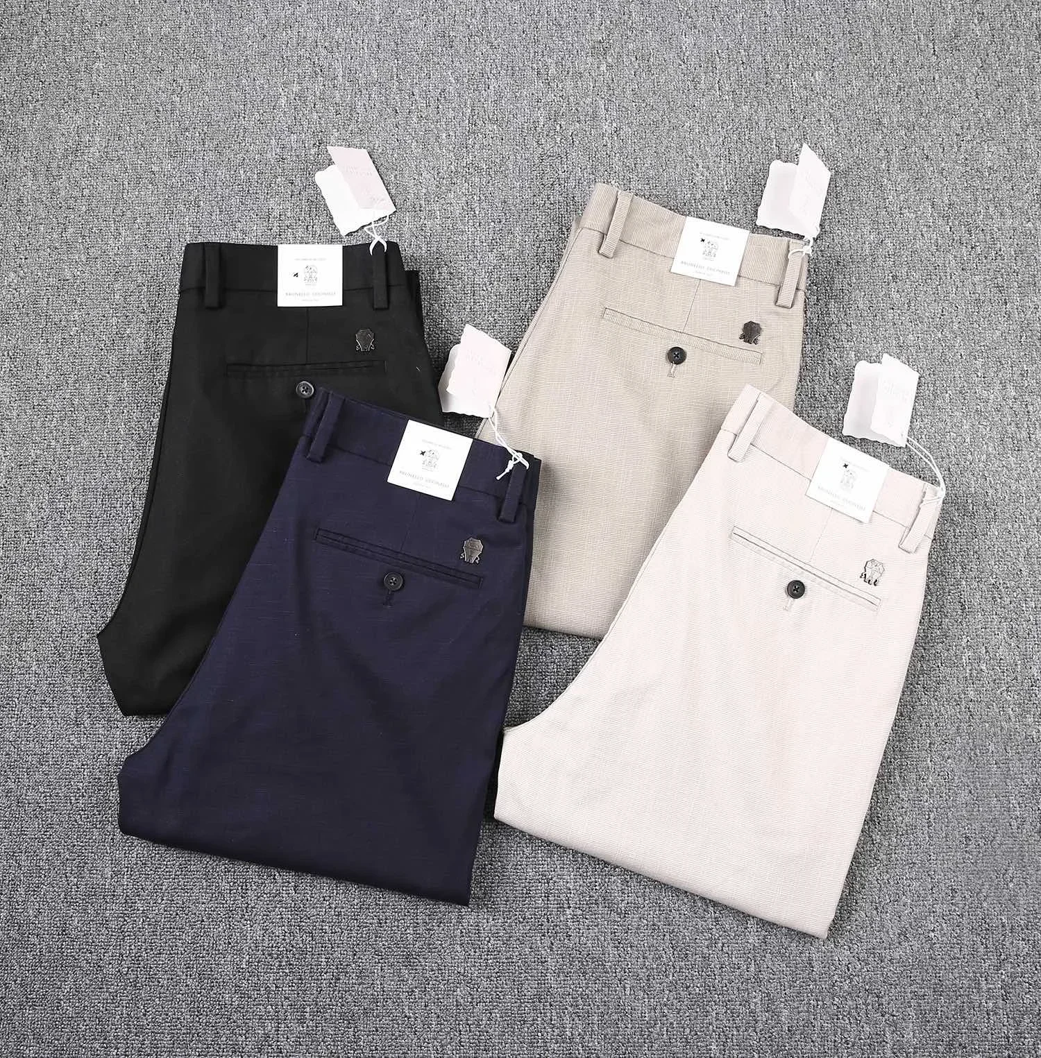 2024 SIJITONGDA Jeans Cotton men 2024 new comfort fashion waistband embroidery Straight high quality big size 29-42
2024 SIJITONGDA Jeans Cotton men 2024 new comfort fashion waistband embroidery Straight high quality big size 29-42