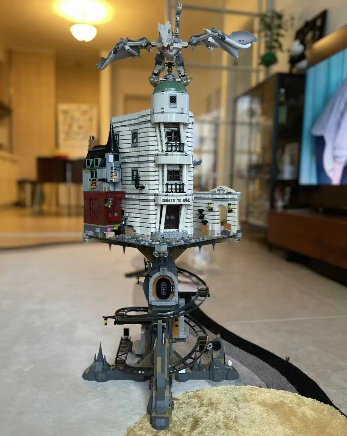 New 76417 Wizuarding Bank 4803Pcs Gringotted Building Blocks Bricks Ironbelly Draigon Castles Toys Gifts Kits for Boys Adult Fan
New 76417 Wizuarding Bank 4803Pcs Gringotted Building Blocks Bricks Ironbelly Draigon Castles Toys Gifts Kits for Boys Adult Fan