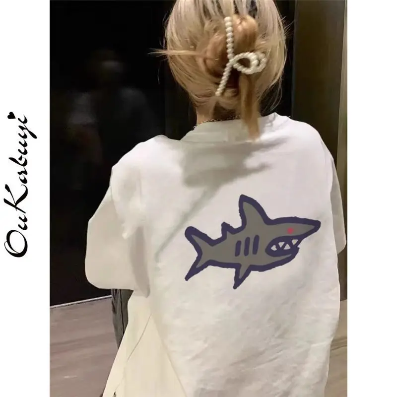 American hiphop shark print short sleeved T shirt for women in summer high street versatile loose half sleeved top for couples
American hiphop shark print short sleeved T shirt for women in summer high street versatile loose half sleeved top for couples