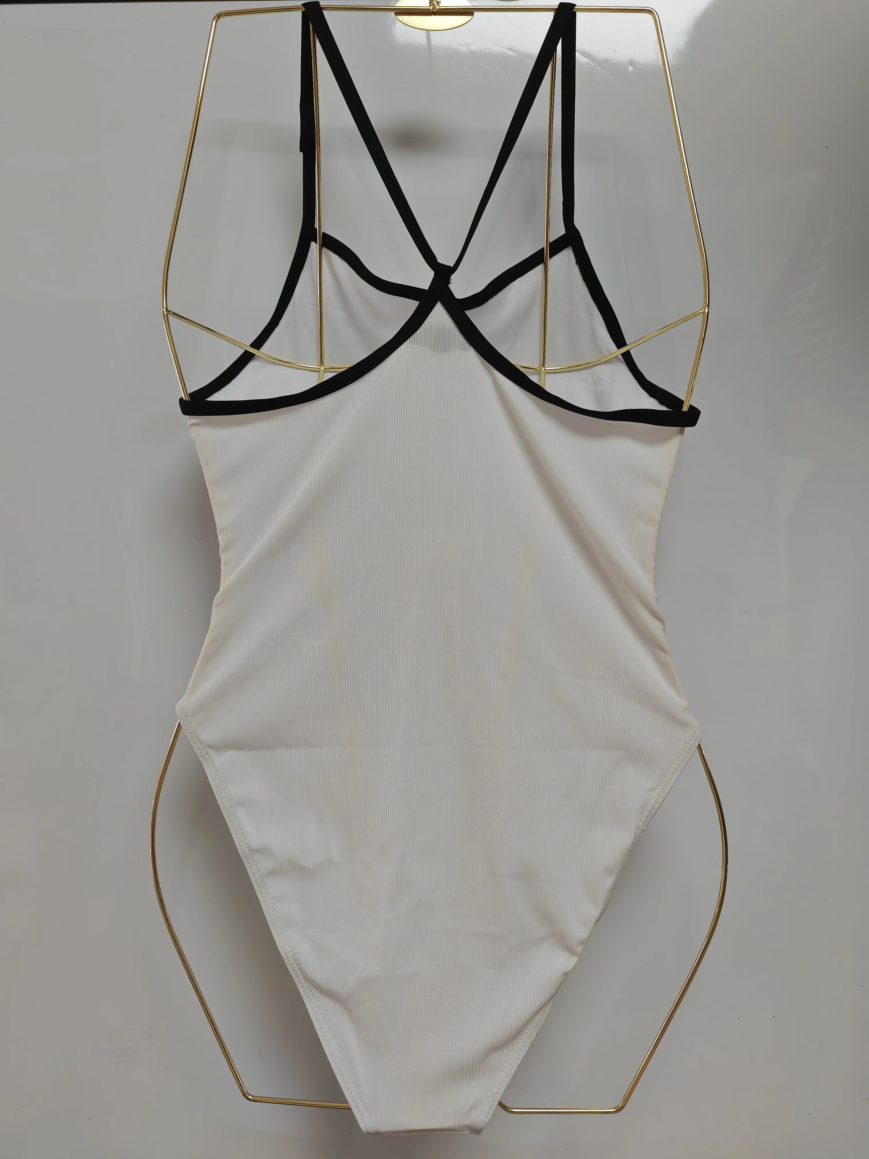 

Belly-covering one-piece suspender black and white contrasting color slimming swimsuit