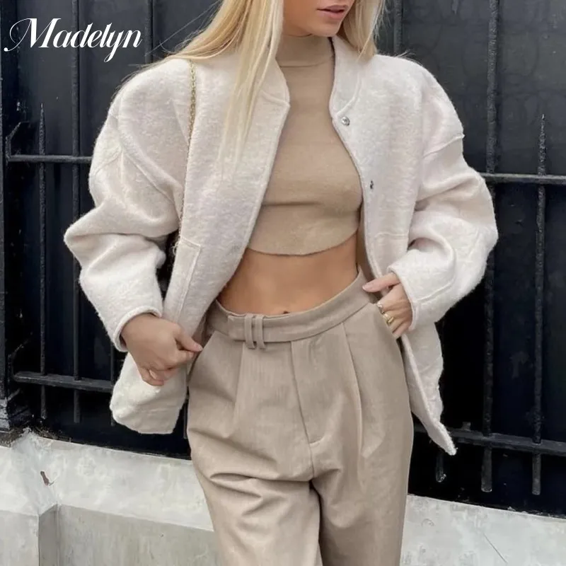 Winter Woolen Bomber Jacket Coat Women Fashion Solid Loose Outwear with Pockets Ins Casual Coat Top Oversized Jackets Streetwear
Winter Woolen Bomber Jacket Coat Women Fashion Solid Loose Outwear with Pockets Ins Casual Coat Top Oversized Jackets Streetwear