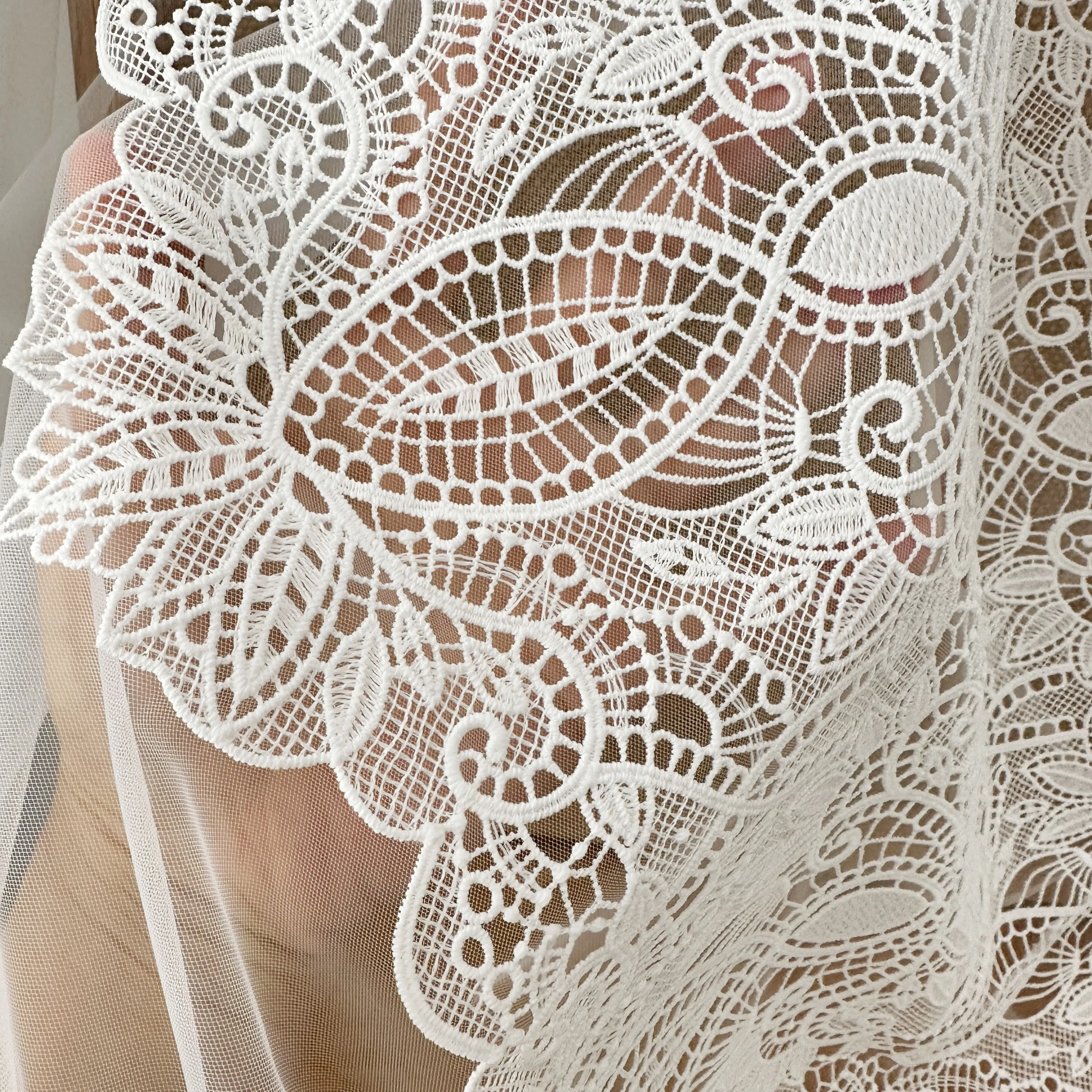 1 Yard Top Quality Guipure Lace Fabric Boho Wedding Dress Lace Beach Gown Crochet Fabric by yard
1 Yard Top Quality Guipure Lace Fabric Boho Wedding Dress Lace Beach Gown Crochet Fabric by yard
