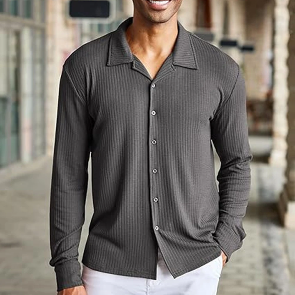 Fashionable Men's Button Up Shirt Lightweight Long Sleeve Top for Work and Outdoor Activities Easy to Care for
Fashionable Men's Button Up Shirt Lightweight Long Sleeve Top for Work and Outdoor Activities Easy to Care for