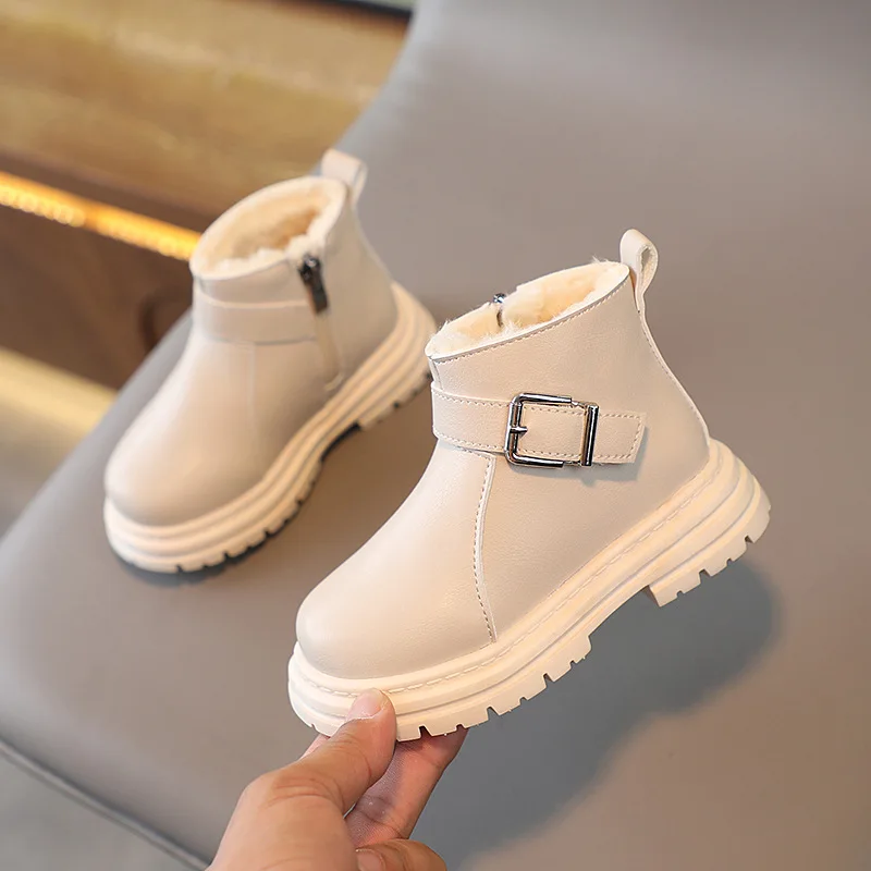 New Kids Winter Non-slip Comfortable Cotton Warm Snow Boots Children's Rubber Outsole Buckle Ankle Boots Boys Girls Casual Shoes
New Kids Winter Non-slip Comfortable Cotton Warm Snow Boots Children's Rubber Outsole Buckle Ankle Boots Boys Girls Casual Shoes