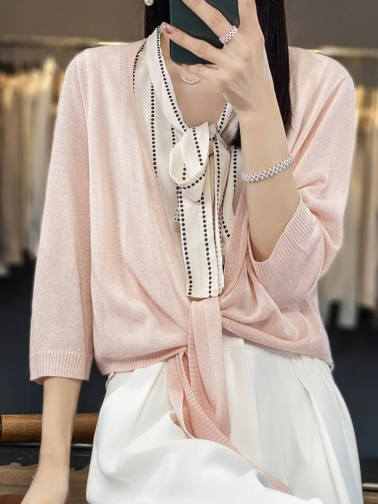 Spring And Summer Women's New Breathable Korean Style Thin Cardigan Shawl Skirt With Sun Protection Knitted Jacket
Spring And Summer Women's New Breathable Korean Style Thin Cardigan Shawl Skirt With Sun Protection Knitted Jacket
