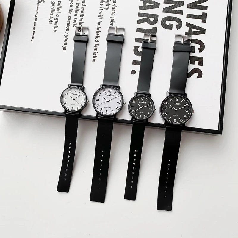 New electronic watch for female students, Korean version, minimalist children's casual atmosphere, retro college style couple
New electronic watch for female students, Korean version, minimalist children's casual atmosphere, retro college style couple