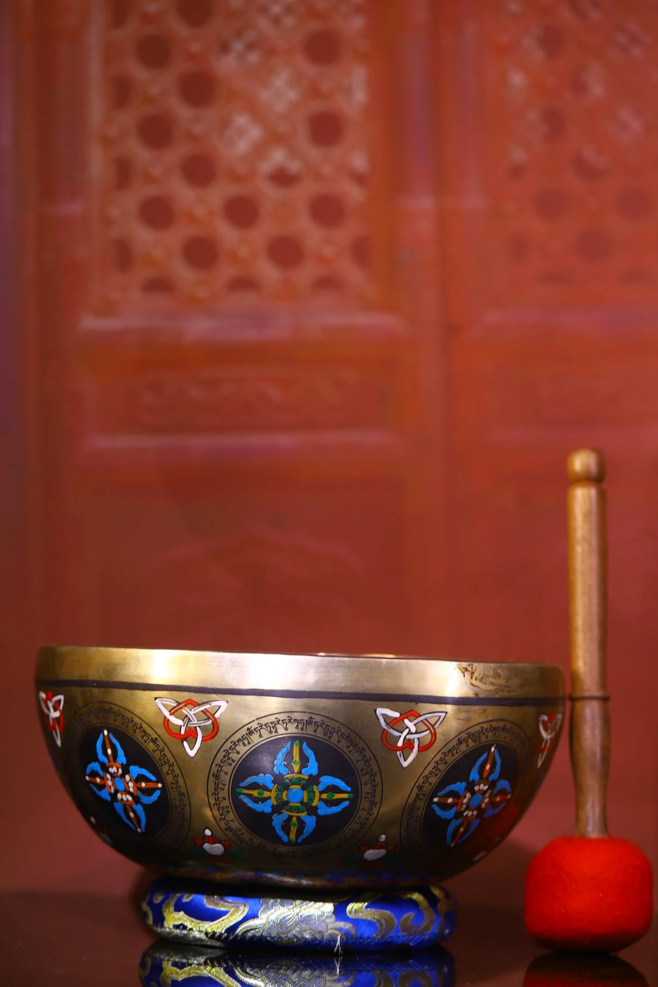 10"Tibetan Temple Collection Old Bronze Painted Sanskrit Pattern Green Tara Buddha Buddhist Music Bowl Scripture Worship Hall
10"Tibetan Temple Collection Old Bronze Painted Sanskrit Pattern Green Tara Buddha Buddhist Music Bowl Scripture Worship Hall