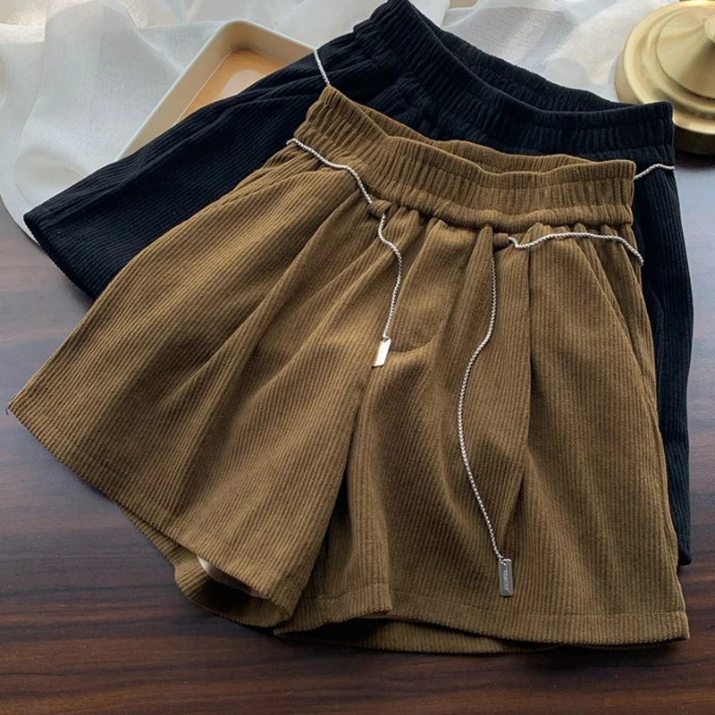 2023 New Casual Comfortable Elegant Wild Shorts Women's Corduroy Shorts Spring Autumn Winter Slim Wide Leg A-line Short Pants
2023 New Casual Comfortable Elegant Wild Shorts Women's Corduroy Shorts Spring Autumn Winter Slim Wide Leg A-line Short Pants