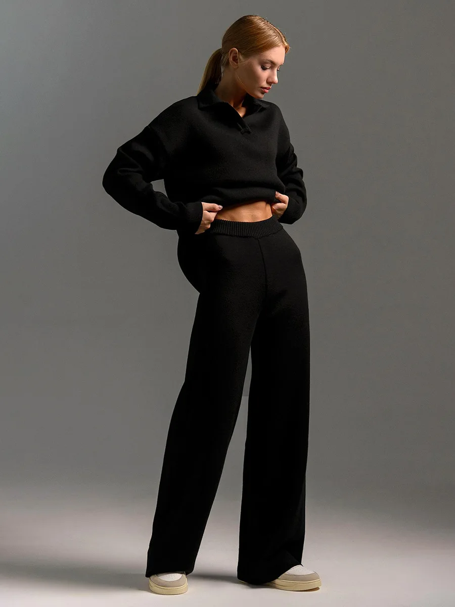2024 Spring Knitted Women Suit Black Polo Sweater Wide-leg Pants Set Female 2 Piece Set Winter Warm Elegant Casual Suit Ladies
2024 Spring Knitted Women Suit Black Polo Sweater Wide-leg Pants Set Female 2 Piece Set Winter Warm Elegant Casual Suit Ladies