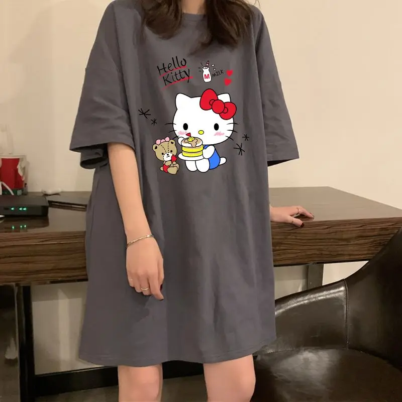 Kawaii Sanrio Anime Medium Length Short Sleeved Pajamas Cute Hello Kitty Cartoon Ins Round Neck Loose and Comfortable Girl Gift
Kawaii Sanrio Anime Medium Length Short Sleeved Pajamas Cute Hello Kitty Cartoon Ins Round Neck Loose and Comfortable Girl Gift