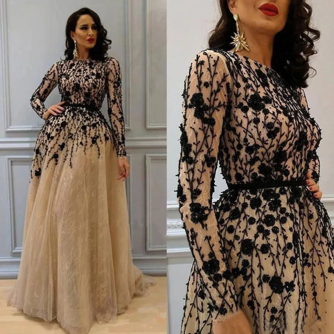 Long Sleeves Lace Prom Dress Illusion Back Appliques Scoop Women Formal Evening Gowns Vestidos Custom Made
Long Sleeves Lace Prom Dress Illusion Back Appliques Scoop Women Formal Evening Gowns Vestidos Custom Made