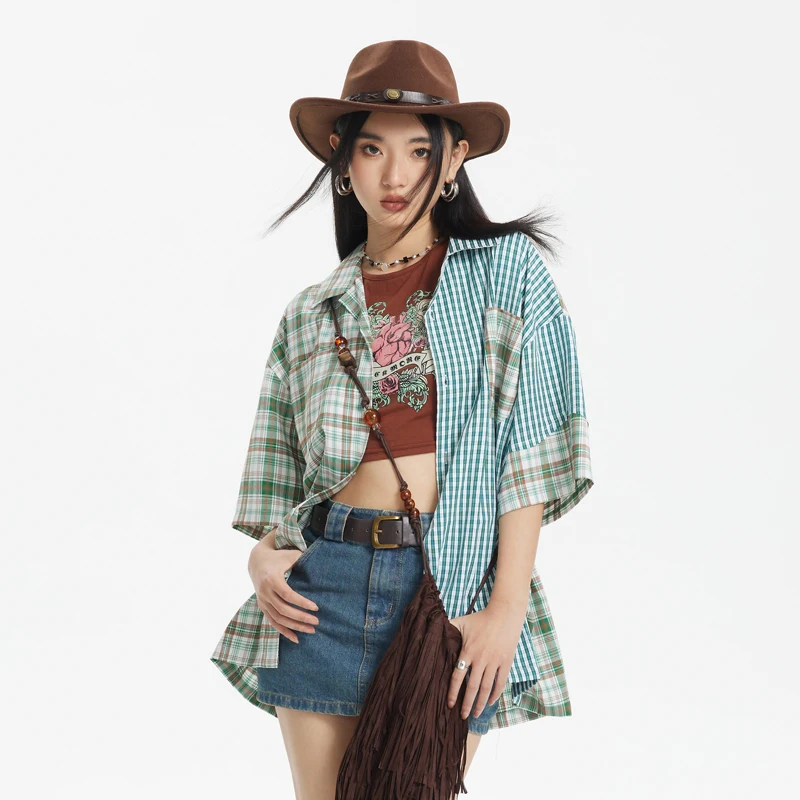 Plaid Spliced Short Sleeve Lapel Shirt 2023 Summer New Men Women Vintage Streetwear Hip Hop Loose Casual Tops Blouse CS57
Plaid Spliced Short Sleeve Lapel Shirt 2023 Summer New Men Women Vintage Streetwear Hip Hop Loose Casual Tops Blouse CS57