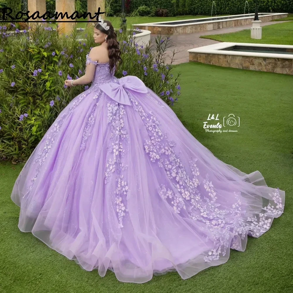 Сиреневое бальное платье на бретелях-спагетти с бантом, платья для Quinceanera, 3D Цветочный кружевной корсет с кристаллами, платья 15 лет 
Сиреневое бальное платье на бретелях-спагетти с бантом, платья для Quinceanera, 3D Цветочный кружевной корсет с кристаллами, платья 15 лет