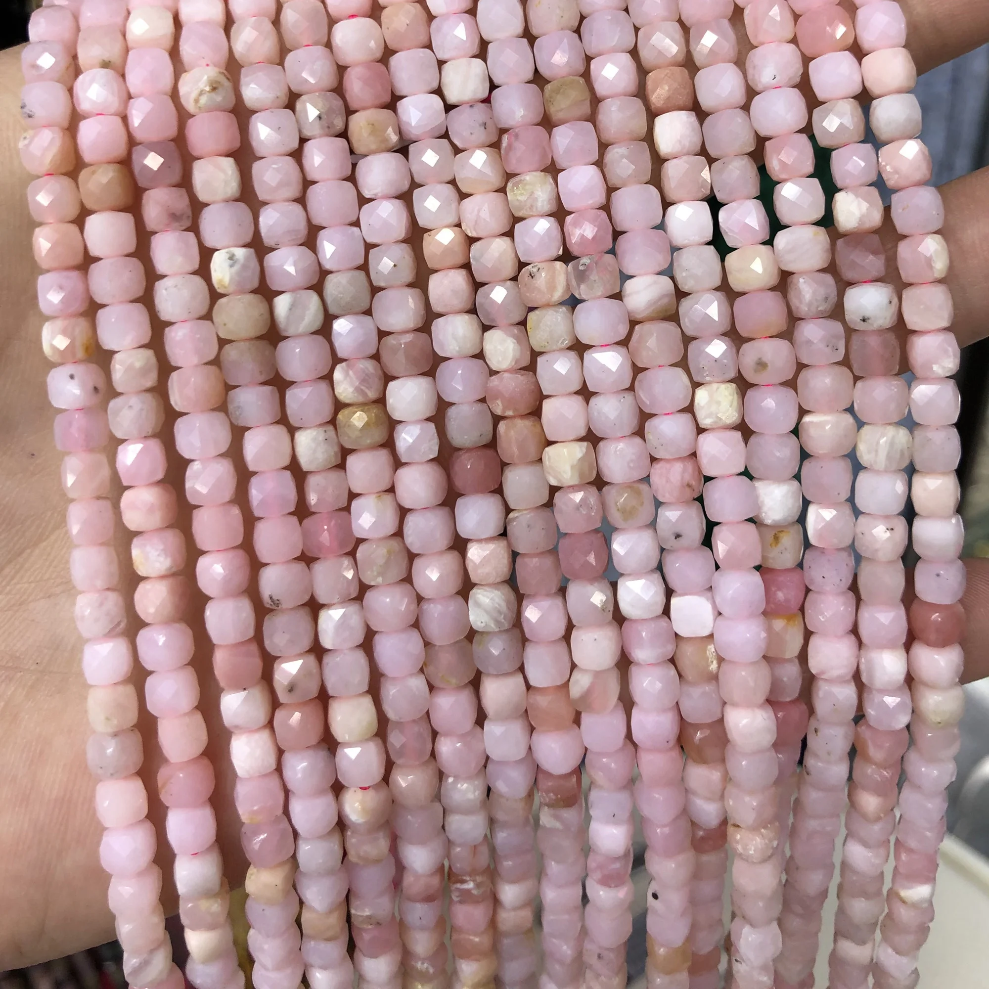

Бусины Из розового опала с граненым кубическим камнем, бусины из натурального драгоценного камня для браслета 4 мм 15 дюймов