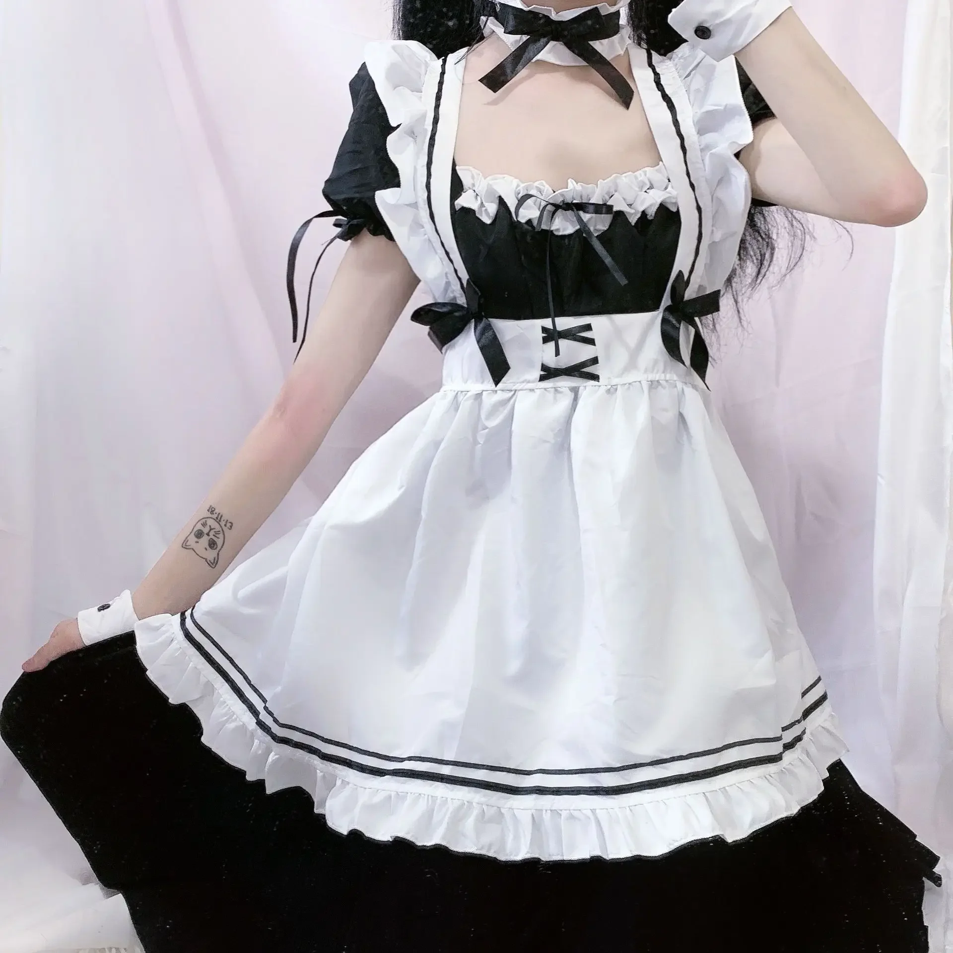 Black Cute Lolita Maid Costumes Maid Dress Girls Woman Amine Cosplay Costume Waitress Maid Party Stage Costumes Halloween
Black Cute Lolita Maid Costumes Maid Dress Girls Woman Amine Cosplay Costume Waitress Maid Party Stage Costumes Halloween