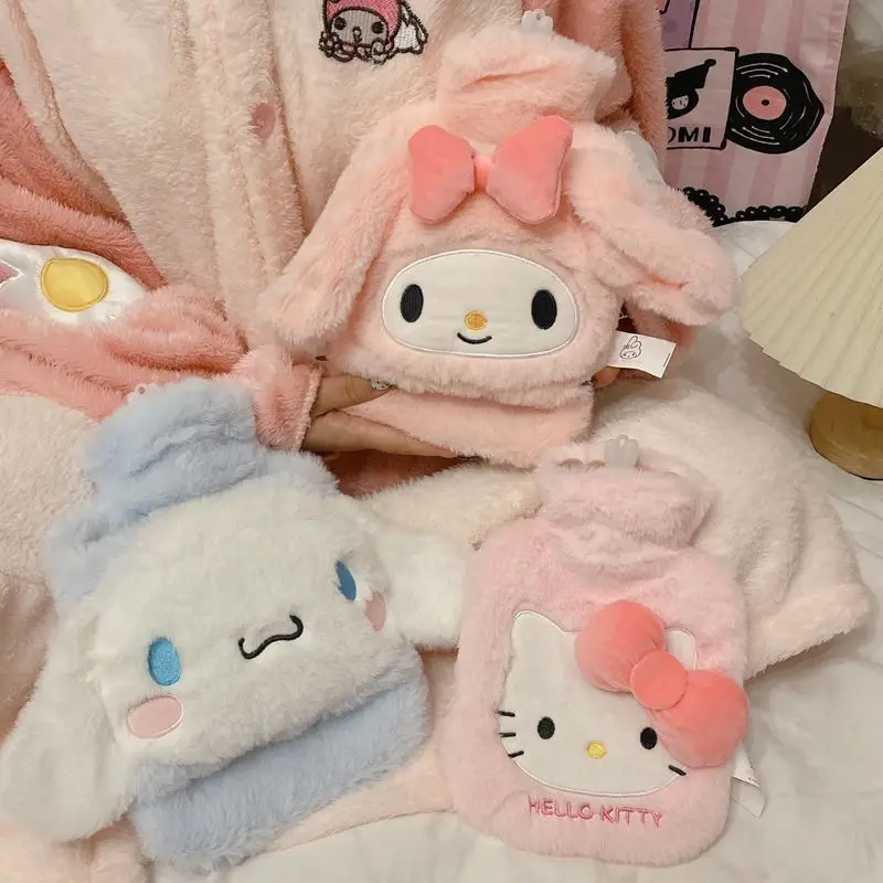 New Sanrio Kawaii Anime Hotwater Bag My Melody Kuromi Cinnamoroll Cute Cartoon Portable Plush Water Filled Hand Warmer Girl Toy
New Sanrio Kawaii Anime Hotwater Bag My Melody Kuromi Cinnamoroll Cute Cartoon Portable Plush Water Filled Hand Warmer Girl Toy