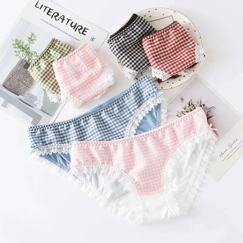 New Jane European Retro Plaid Lace Edge Seamless Sexy Ice Silk Panties Lace Edge Mature Women's Buttocks Underwear Women
New Jane European Retro Plaid Lace Edge Seamless Sexy Ice Silk Panties Lace Edge Mature Women's Buttocks Underwear Women