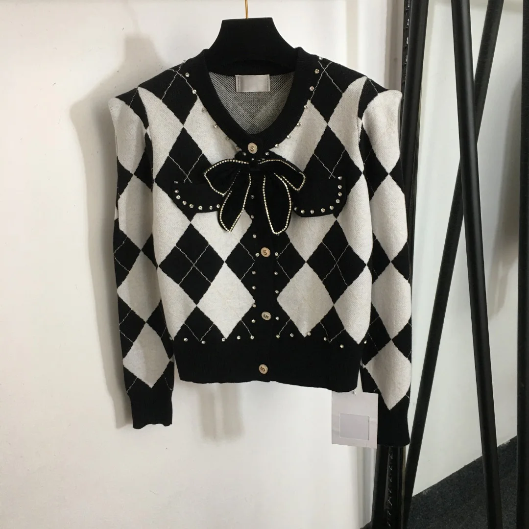 New Sexy Women Bow-knot Sweaters Luxury Letters Knitted Bottoming Shirt Casual Fashion Y2k Tops Buttons Blac Pullover Sweater
New Sexy Women Bow-knot Sweaters Luxury Letters Knitted Bottoming Shirt Casual Fashion Y2k Tops Buttons Blac Pullover Sweater