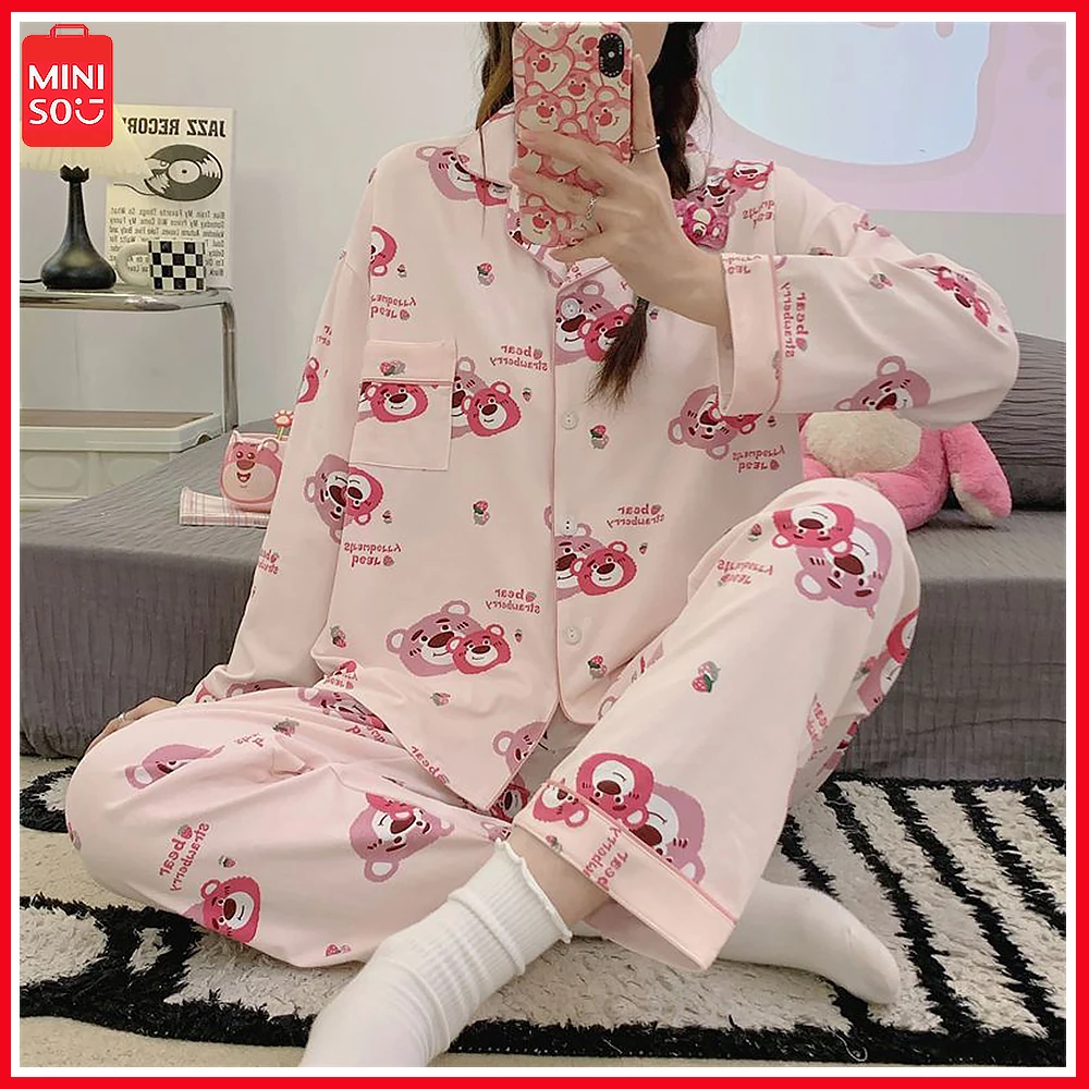 Miniso Lotso Spring Autumn Women Soft Comfortable Pajamas 2023Ins Cartoon Long Sleeves Pants Can Be Worn Outside The Home Suit
Miniso Lotso Spring Autumn Women Soft Comfortable Pajamas 2023Ins Cartoon Long Sleeves Pants Can Be Worn Outside The Home Suit