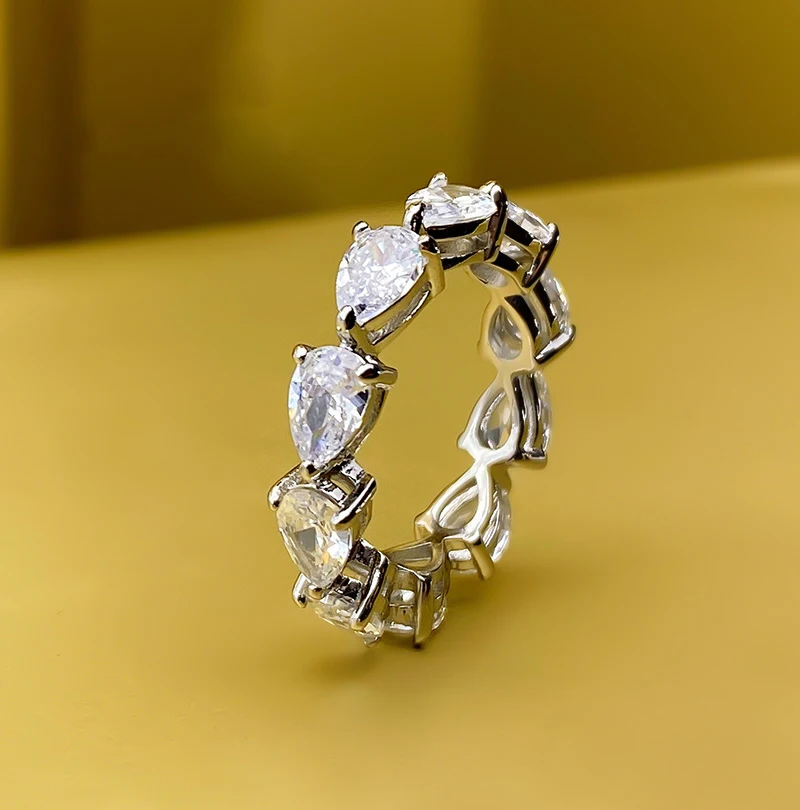 S925 sterling silver fashion ring single row full diamond drop diamond ring jewelry factory direct sales
S925 sterling silver fashion ring single row full diamond drop diamond ring jewelry factory direct sales