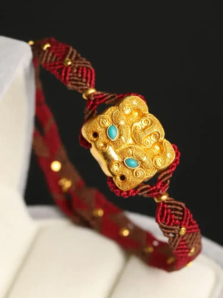 Gold Color Fried Bead Animal Noodles Chinese Style Bracelet Burned Blue Light Luxury Pure Handmade Rope Niche Design Hand Rope
Gold Color Fried Bead Animal Noodles Chinese Style Bracelet Burned Blue Light Luxury Pure Handmade Rope Niche Design Hand Rope