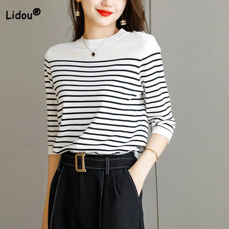 Fashion Spring Autumn Classic Black White Striped Printing Three Quarter Sleeve Top Round Neck Loose Pullover Thin Knit Sweaters
Fashion Spring Autumn Classic Black White Striped Printing Three Quarter Sleeve Top Round Neck Loose Pullover Thin Knit Sweaters