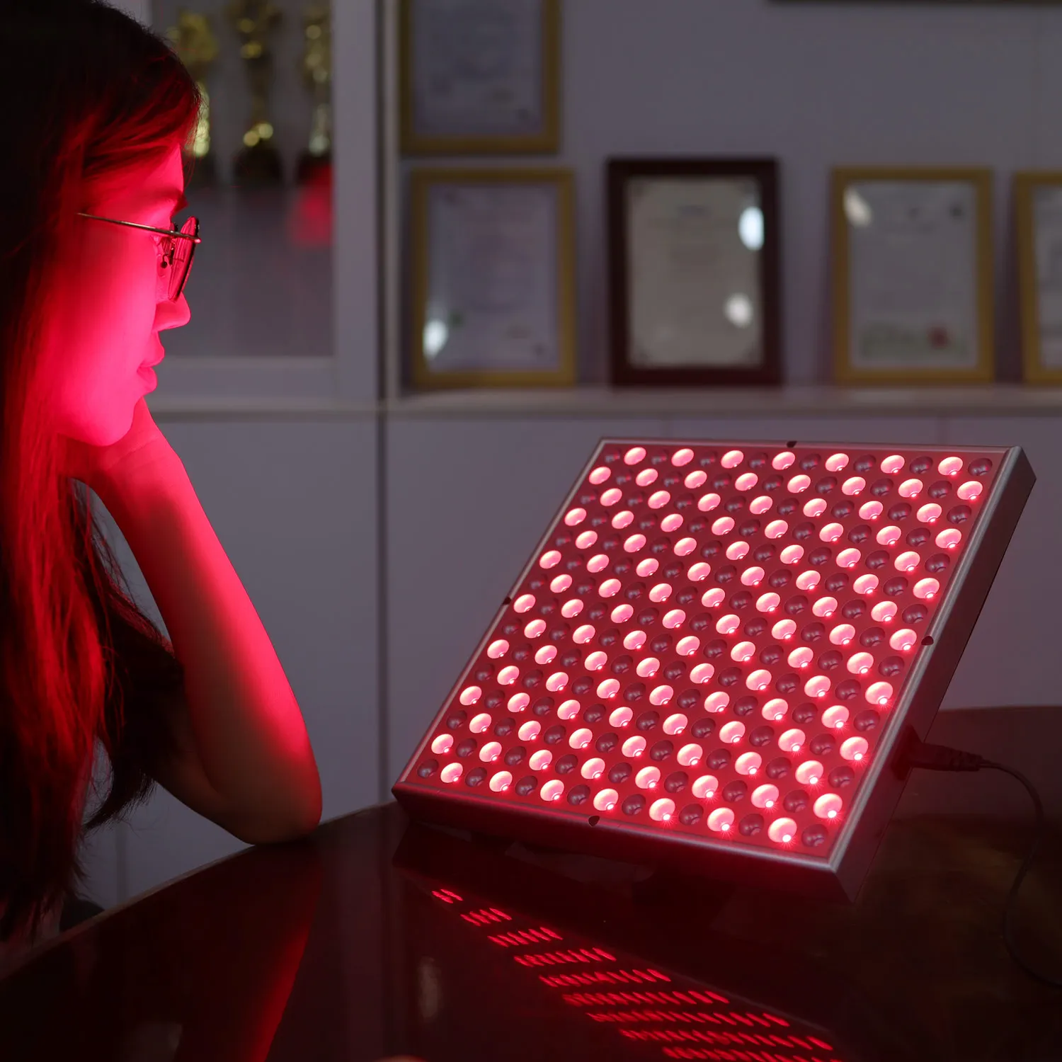 45W led красный светильник терапия тонкая панель 660nm 850nm рядом с инфракрасным светильник терапевтическое устройство
45W led красный светильник терапия тонкая панель 660nm 850nm рядом с инфракрасным светильник терапевтическое устройство