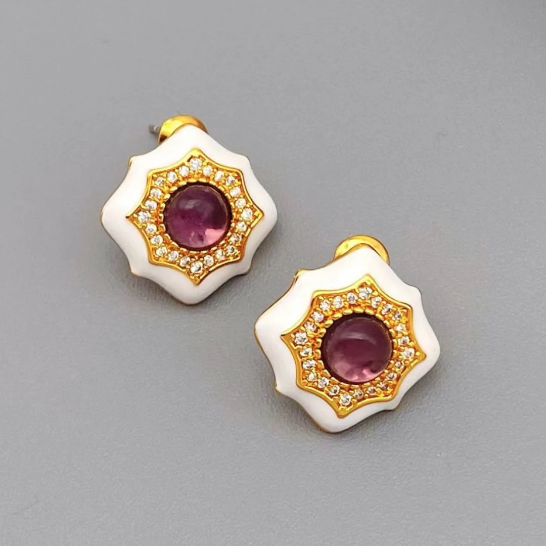New Design Baroque stud earring Vintage Style Jewelry Personality Different Design Jewelry Premium French Vintage Earrings Gift
New Design Baroque stud earring Vintage Style Jewelry Personality Different Design Jewelry Premium French Vintage Earrings Gift