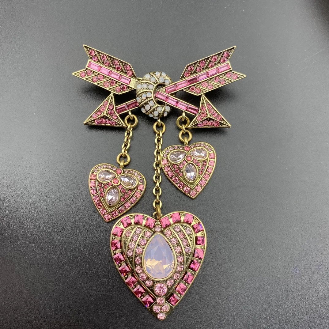 

Antique Jewelry Accessories Arrow Through Heart Brooch For Women