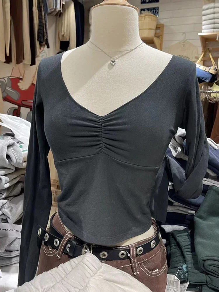 

Женская приталенная футболка со складками, повседневная Модная хлопковая футболка с длинным рукавом, шикарная Милая однотонная одежда Y2k, короткий топ для женщин, лето 2023