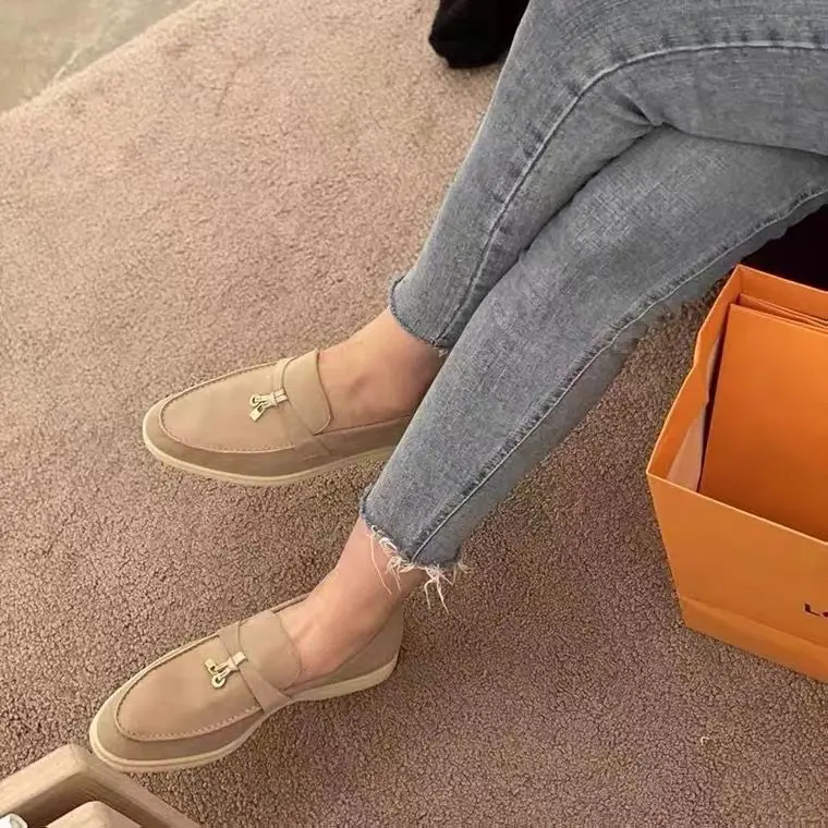 LP Designer Luxury Flat Shoes Women's One Step Leather Shallow Mouth Single Shoes Comfortable Casual Walking Men's Shoes
LP Designer Luxury Flat Shoes Women's One Step Leather Shallow Mouth Single Shoes Comfortable Casual Walking Men's Shoes