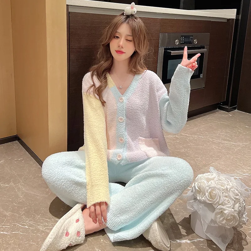 Зимняя женская пижама, элегантная Высококачественная пряжа из перьев, бесплатная доставка, одежда для сна, одежда для отдыха, Женский комплект из 2 предметов, ночная рубашка
Зимняя женская пижама, элегантная Высококачественная пряжа из перьев, бесплатная доставка, одежда для сна, одежда для отдыха, Женский комплект из 2 предметов, ночная рубашка