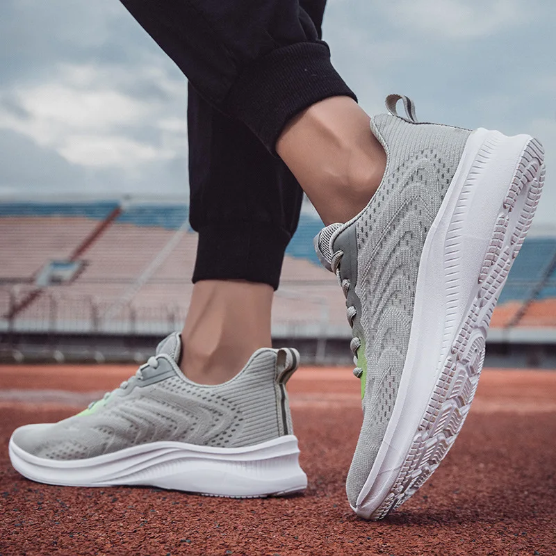 Running shoes breathable mesh surface thin all-match flying fabric casual running sports shoes large size 45 size men and women
Running shoes breathable mesh surface thin all-match flying fabric casual running sports shoes large size 45 size men and women