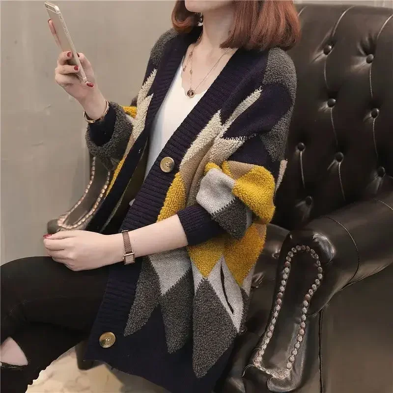 Red Plaid Knit Tops for Woman V-neck Women's Sweater Blue Cardigan Winter Button 2023 Fashion Crochet Sale Clothes Trend Warm
Red Plaid Knit Tops for Woman V-neck Women's Sweater Blue Cardigan Winter Button 2023 Fashion Crochet Sale Clothes Trend Warm