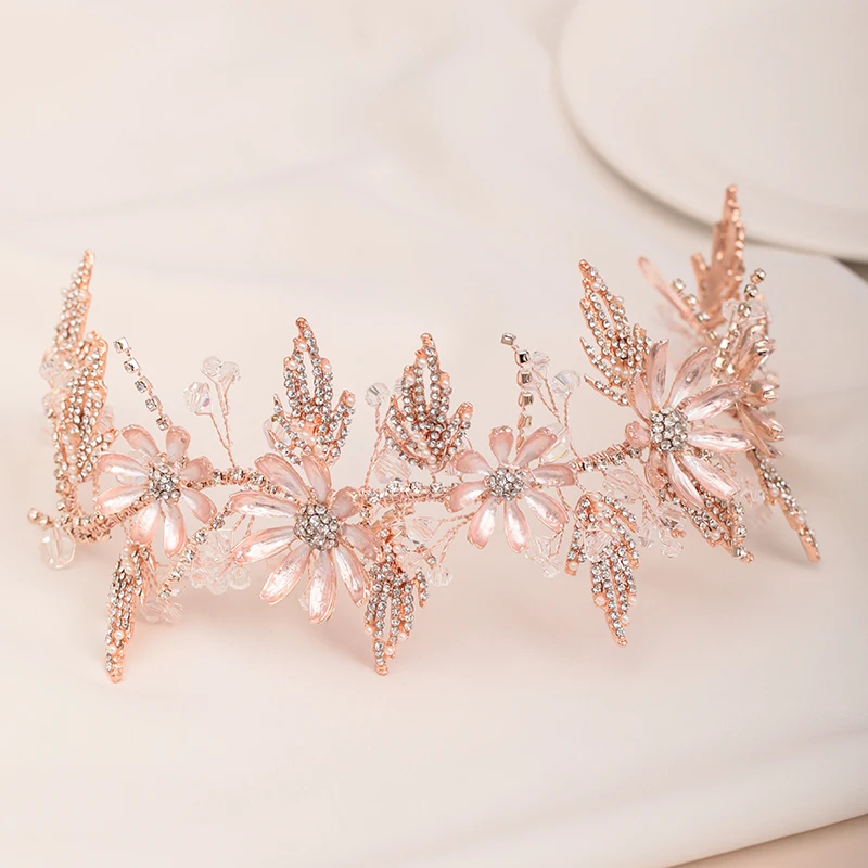 Модный головной убор из розового золота, Свадебная Женская лента для волос, тиара с цветком невесты ручной работы, аксессуары для волос
Модный головной убор из розового золота, Свадебная Женская лента для волос, тиара с цветком невесты ручной работы, аксессуары для волос