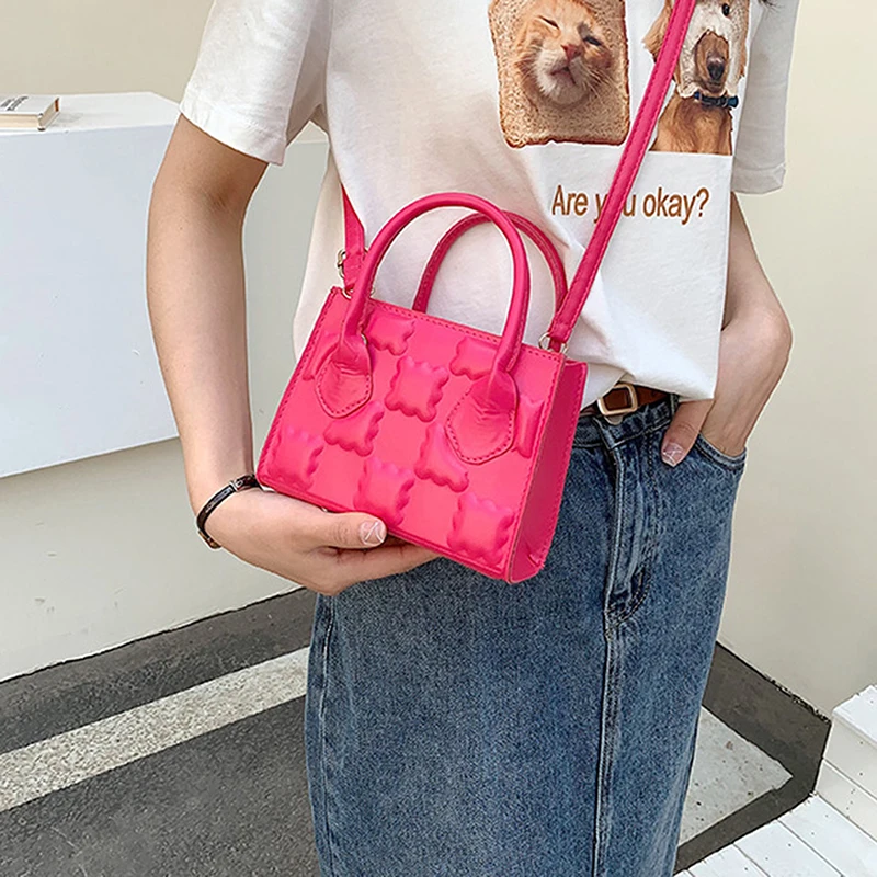 Biscuit Embossing Crossbody Bag for Women Fashion PU Leather Travel Ladies Solid Shoulder Female Bag Brand Designer Handbags
Biscuit Embossing Crossbody Bag for Women Fashion PU Leather Travel Ladies Solid Shoulder Female Bag Brand Designer Handbags
