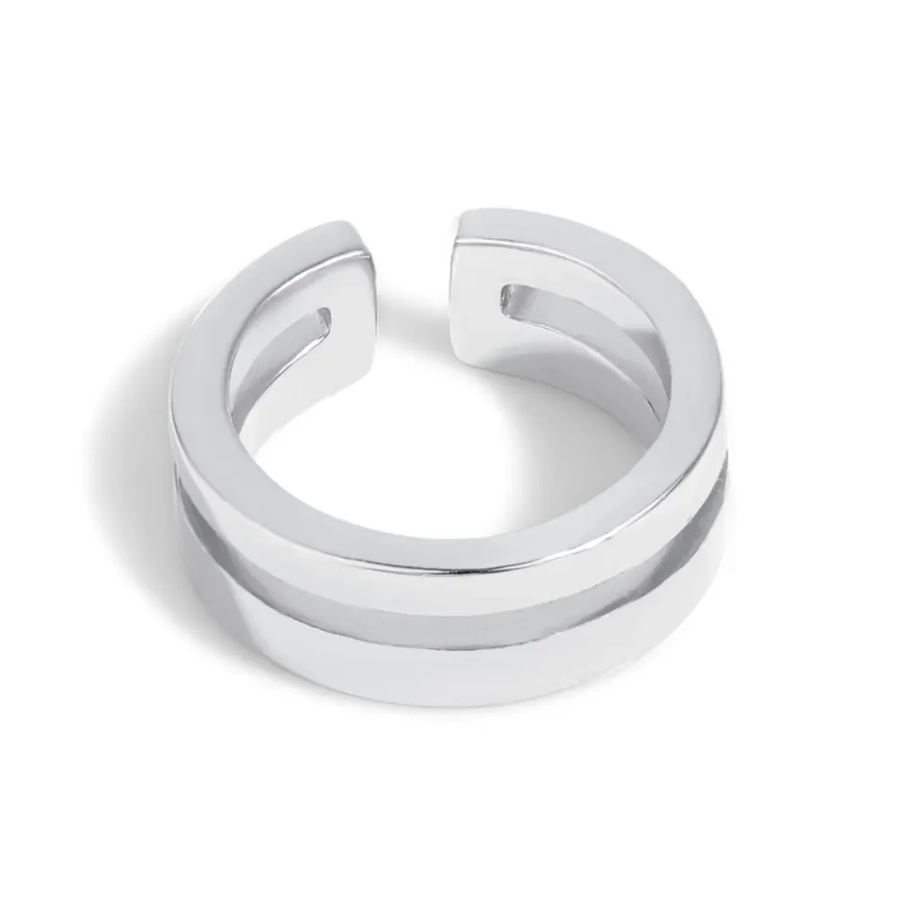 STL border European and American Light Luxury S925 Pure Silver New Personalized Versatile Design Double Layer U-shaped Style
STL border European and American Light Luxury S925 Pure Silver New Personalized Versatile Design Double Layer U-shaped Style