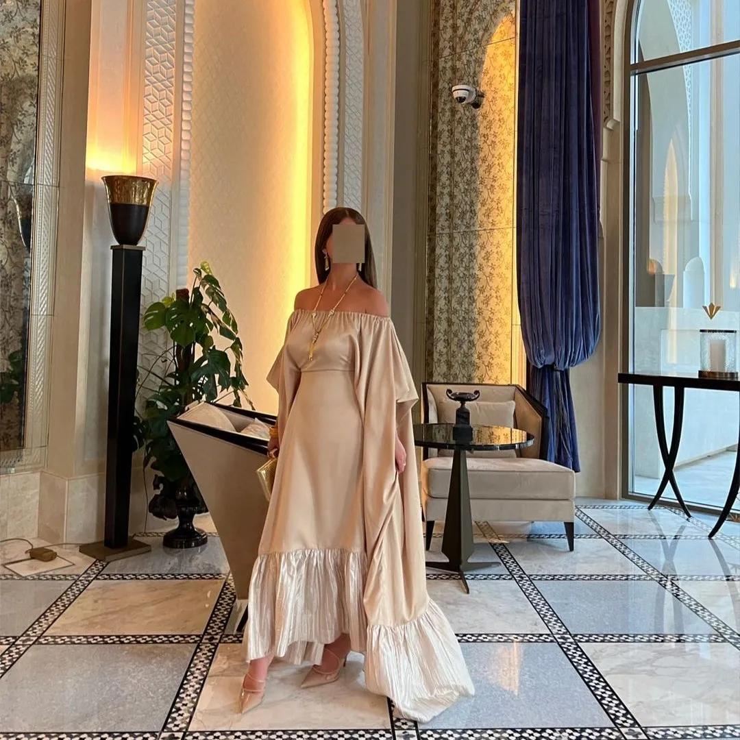 Elegant Off the Shoulder Prom Dresses for Woman A line Satin Sleeveless Long Party Gown Vestidos De Graduación Custom Made
Elegant Off the Shoulder Prom Dresses for Woman A line Satin Sleeveless Long Party Gown Vestidos De Graduación Custom Made