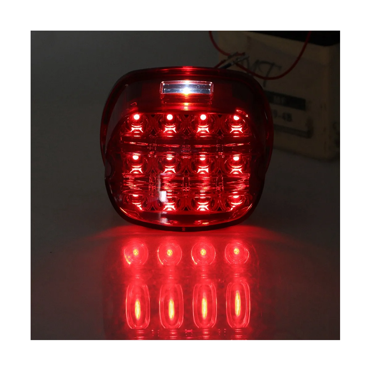 Red Lens LED Brake Tail Light for Harley Electra Glide Fatboy Ultra Limited Dyna
Red Lens LED Brake Tail Light for Harley Electra Glide Fatboy Ultra Limited Dyna