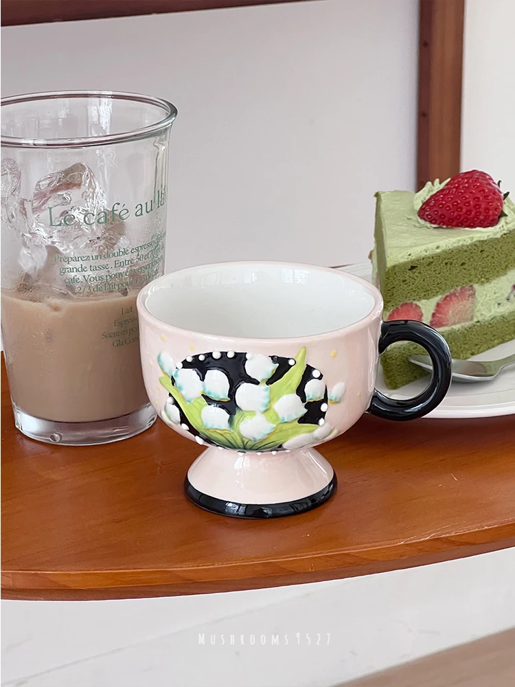 Mushrooms 9527 Retro Lily of The Valley Hand-painted Ceramic Mug Coffee Cup Afternoon Tea Cup Three-dimensional Flower Water Cup
Mushrooms 9527 Retro Lily of The Valley Hand-painted Ceramic Mug Coffee Cup Afternoon Tea Cup Three-dimensional Flower Water Cup