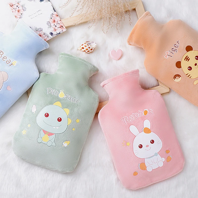 1000ML Hot Water Bag Cartoon Plush Bear Winter Hot Water Bottle Velvet Portable Student Hand Warming Cute Warm Water Bags
1000ML Hot Water Bag Cartoon Plush Bear Winter Hot Water Bottle Velvet Portable Student Hand Warming Cute Warm Water Bags