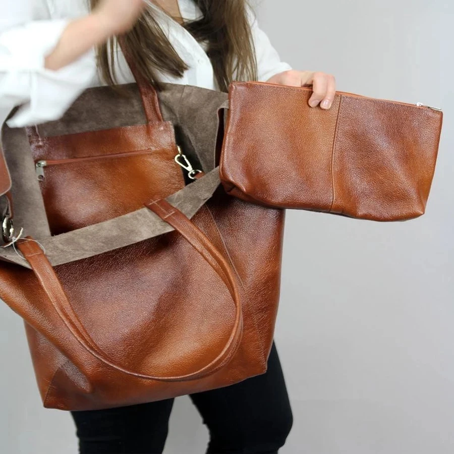2024 Luxury Soft Pu Leather Hand Bags Big Tote Retro Lady Shopper Purses Casual Over Large Women Shoulder Bags Designer Handbags
2024 Luxury Soft Pu Leather Hand Bags Big Tote Retro Lady Shopper Purses Casual Over Large Women Shoulder Bags Designer Handbags